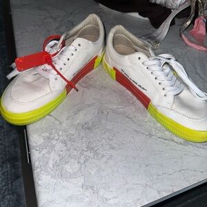 OFF-WHITE vulcanized sneakers
